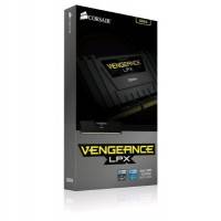 Corsair CMK16GX4M4B3300C16