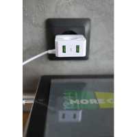 сетевое зарядное устройство More choice NC48i White